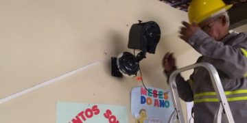 MARAGOGI- Após incêndio de aparelho, Secretaria de Educação substitui ventiladores em escola de Ponta de Mangue.