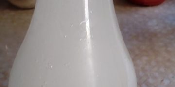 MARAGOGI- Moradora se assusta aos encher garrafa com água da Casal.