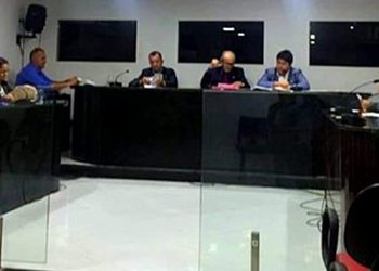 VEREADORES – Depois de várias sessões com câmara lotada de cidadãos, casa volta a esvaziar.