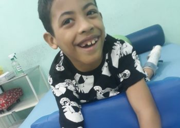 PORTO CALVO- Família de criança especial faz campanha para comprar cadeira de rodas adaptada.