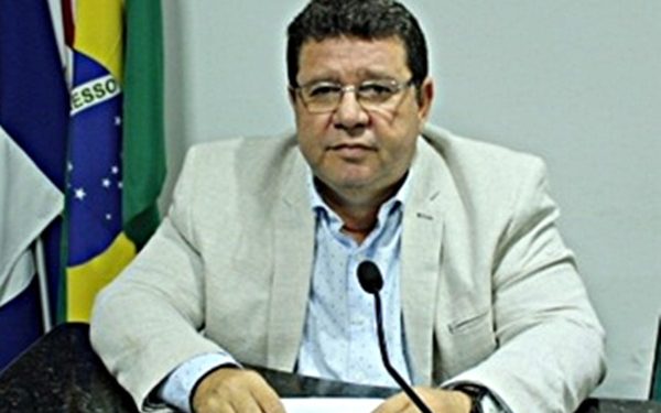 CÂMARA – Vereador Jailson Carnaúba cobra do município contratação de Médico para tratamento de diabéticos.