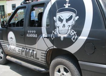 SÃO BENTO- Pelopes faz operação na Concórdia e apreende drogas e arma escondida em colchão.