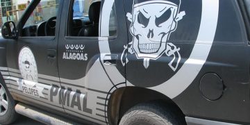 SÃO BENTO- Pelopes faz operação na Concórdia e apreende drogas e arma escondida em colchão.