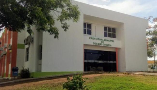 MP/AL pede prisão de prefeito, vereadores, secretários e ex-vereador de Delmiro Gouveia