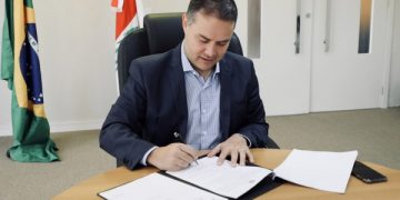 Governador sanciona lei que regionaliza abatedouros em AL