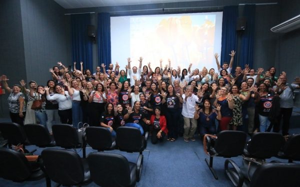 Governo paga bônus do Ideb aos servidores da Educação nesta sexta-feira (3)