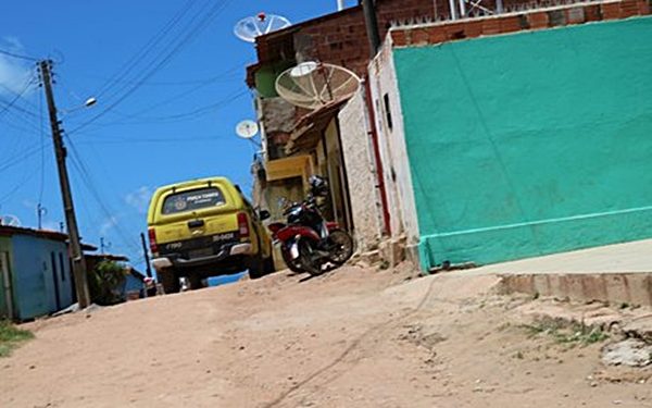 MARAGOGI- Filho agride mãe e irmão na Rua do Cemitério