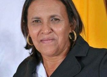 Professora morre em acidente automobilístico ao retornar de treinamento.