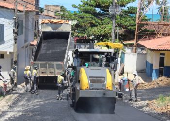MARAGOGI- Governo do Estado asfalta Rua dos Correios em São Bento.