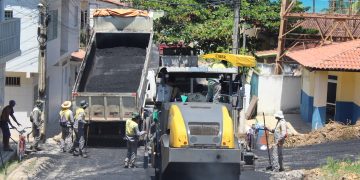 MARAGOGI- Governo do Estado asfalta Rua dos Correios em São Bento.