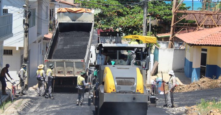 MARAGOGI- Governo do Estado asfalta Rua dos Correios em São Bento.