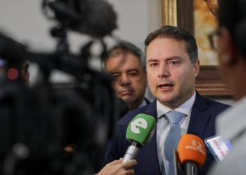 Governo suspende eventos, viagens de servidores e Arquidiocese de Maceió suspende procissões e eventos que aglomerem fiéis