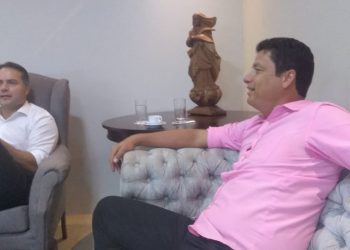 MARAGOGI-VÍDEO- Governador promete ao vereador Júnior de Barra Grande água para a Rua da Cerâmica
