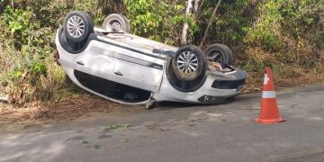 MARAGOGI- Dono de hamburgueria de São Bento capota veículo na AL 465 em Japaratinga.
