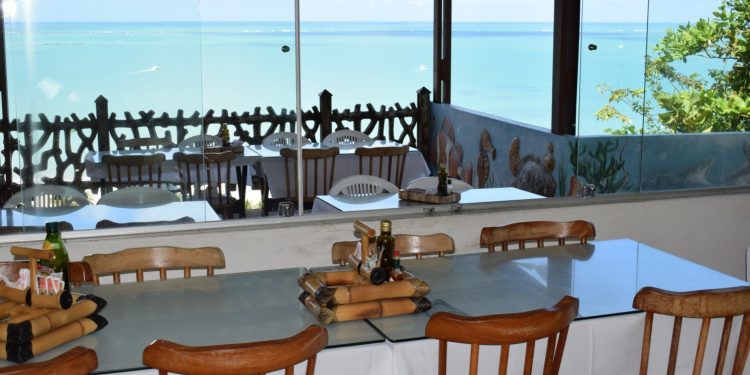 Maragogi- Restaurante Alto do Cruzeiro entra em recesso por causa do novo coronavírus.