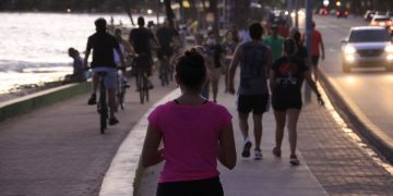 Exercícios físicos ao ar livre favorecem a disseminação do novo coronavírus