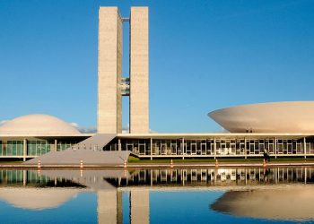 Câmara aprova Medida Provisória que aumenta salário mínimo; veja o valor