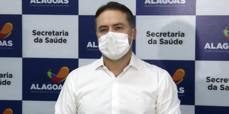 Sem lockdown, governador prorroga decreto, mantém medidas e foca na fiscalização do isolamento