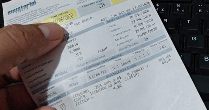 MARAGOGI – A taxa de iluminação pública mais cara do Brasil; sem transparência, ninguém sabe para onde vai o dinheiro.