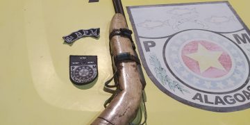 Jovem armando de espingarda calibre 32 rouba quadriciclo em Barra Grande.