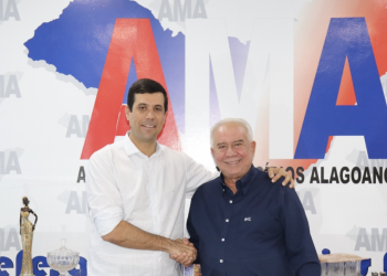 AMA- Prefeito de Maragogi Fernando Sérgio Lira é eleito vice-presidente