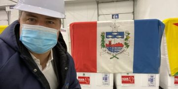 Alagoas recebeu primeiro lote das vacinas CoronaVac produzida pelo Instituto Butantan contra Covid-19 nesta Segunda(18)