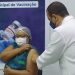 Maragogi vacinou a primeira pessoa contra o coronavírus nesta sexta (22)