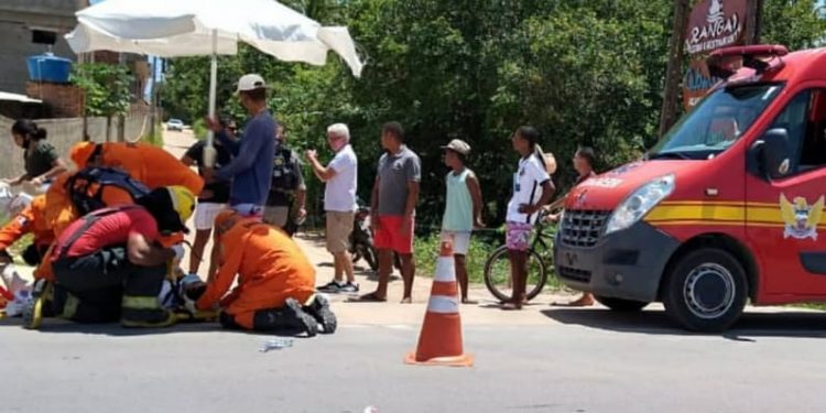 Caminhão de lixo colide com motocicleta em Barra-grande