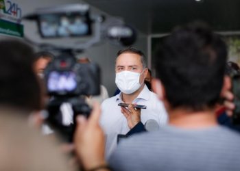 Por mais vacinas, Renan Filho e 14 governadores assinam carta pedindo ao Planalto boa relação internacional