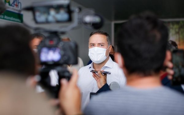 Por mais vacinas, Renan Filho e 14 governadores assinam carta pedindo ao Planalto boa relação internacional
