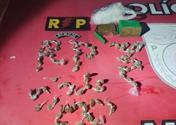 Dupla de menores é surpreendida pela polícia traficando drogas em Maragogi