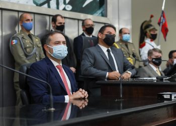 ALE: Governador participa da posse da Mesa Diretoria e destaca harmonia entre os poderes