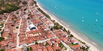 Cidades turísticas do litoral alagoano apresentam o maior número de casos de Covid-19; Maragogi é a maior com 13,6%