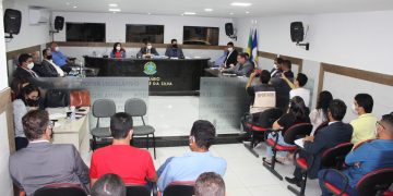 Na primeira sessão do ano, vereadores prometem trabalho e harmonia entre os poderes