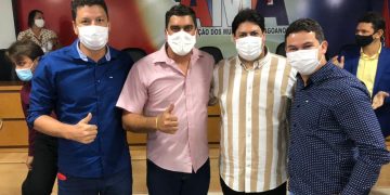 Presidente da Câmara, Júnior do Jozemir, participou de reunião da UVEAL acompanhado de Júnior de Barra Grande e Dani da Elba