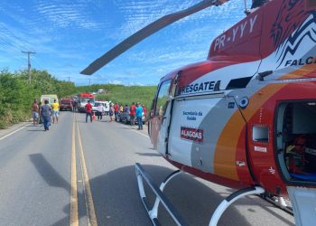 Grave acidente envolvendo um táxi de Maragogi deixa um morto e quatro feridos na Barra de Santo Antônio