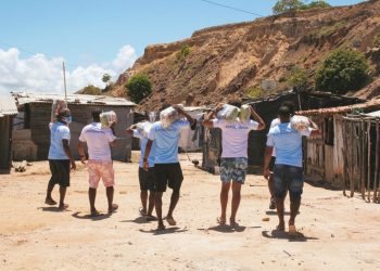 Realidade invisível : Campanha “Seguidor Amigo” doa 50 cestas básicas para famílias carentes de Maragogi