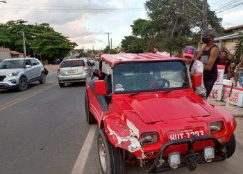 Colisão entre carro de passeio e um buggy deixa uma mulher ferida em Maragogi