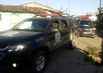 Polícia troca tiros com traficantes na favela de Peroba em Maragogi