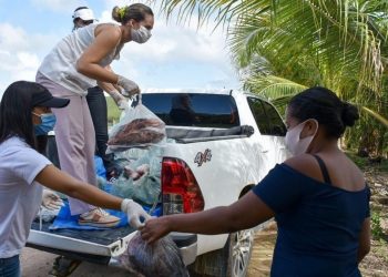 Prefeitura de Maragogi realiza entrega do peixe da Semana Santa
