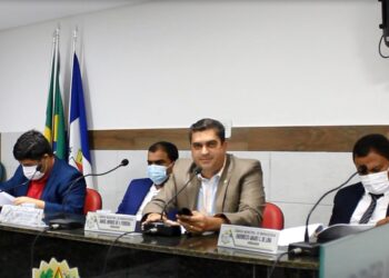 Dani da Elba recebe parecer jurídico da Câmara para se licenciar do cargo de vereador