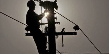 ANEEL proíbe nos próximos 90 dias corte de energia por inadimplência de famílias de baixa renda