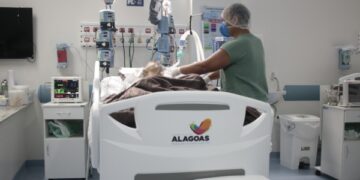 Em 30 dias, ocupação de leitos de UTI Covid despenca 53% e chega a 21%