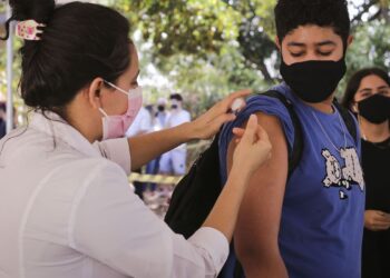 Vacinação de adolescentes
