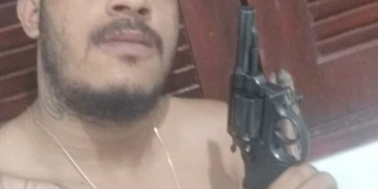 Suspeito de chefiar tráfico morre em troca de tiros com a polícia em Barreiros