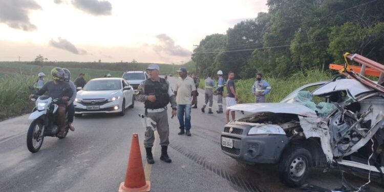 Funcionário da Equatorial Energia morre em acidente na AL-105, em Porto Calvo