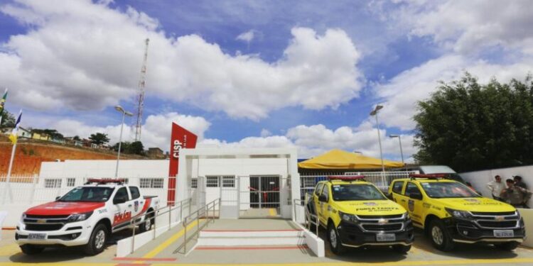 Governador de Alagoas apresenta indicadores criminais e lança Cisp Tipo 3