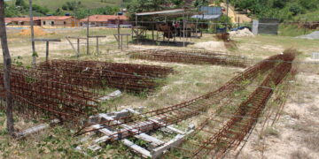 MARAGOGI: Colégio estadual deve comportar sessenta alunos por sala; obra de nova escola está parada por falta de verba