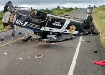 Acidente em rodovia baiana deixa dois policiais civis mortos, um deles natural de Alagoas