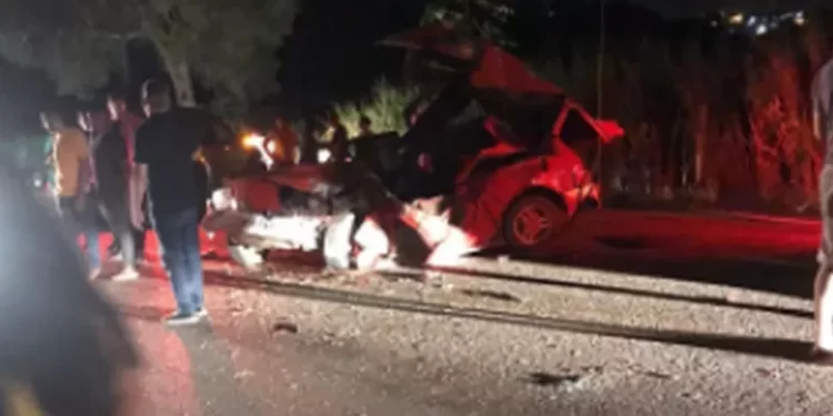 Colisão entre ônibus e carro de passeio deixa um morto e dois feridos na AL-101 Norte